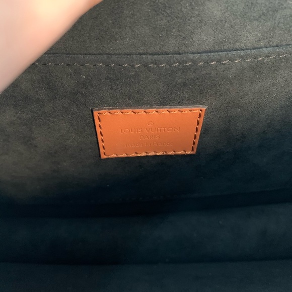 Authentic Louis Vuitton Dauphine MM Monogram Bag - Picture 5 of 8